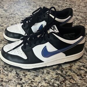 Nike Dunks boys Black and White Shoes with Blue Logo, Size 6.5Y